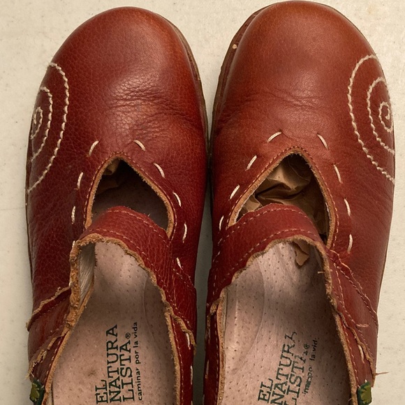 El Naturalista Brown Leather Mules with White Stitching - Picture 7 of 8